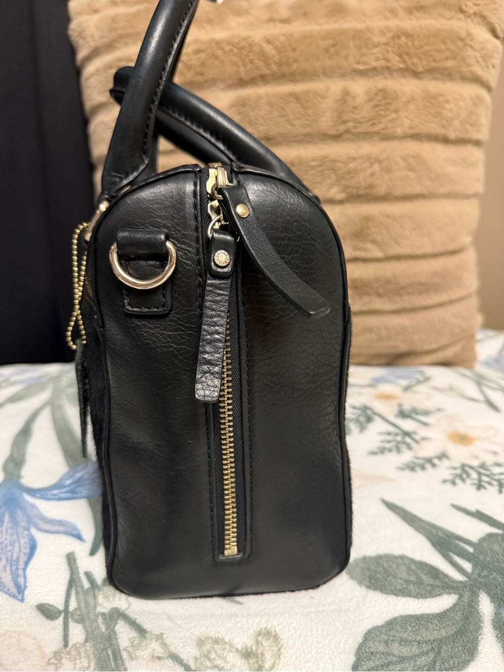 Danier Black Leather & Genuine Calf Hair Satchel / Crossbody Bag - Picture 4 of 5